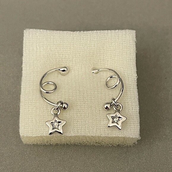 Designs Wish Upon A Star Fashion Earrings Silver-Tone - Picture 1 of 3